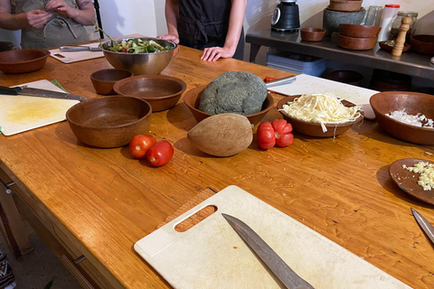 Prepara un Mole Oaxaqueño por una Cocinera Tradicional.