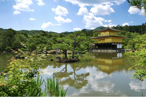 Kyoto: Arashiama Rundvandring i Arashiyama med te och fotbad