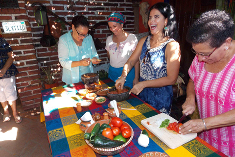 El Quelite : Atelier de fabrication de salsa et de tortilla au Molcajete