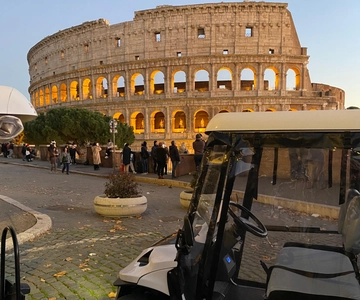 Rome: Night Tour by Golf Cart with Italian Dinner and Gelato