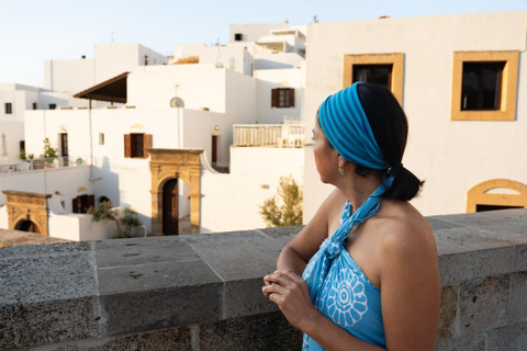 Heraklion: Private Photoshoot in Old Town and Harbour Premium: 50 photos | 60 mins