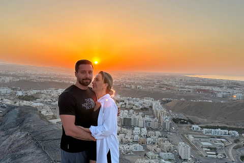Muscat: Sunset Mountain Tour with Dinner and Transfers