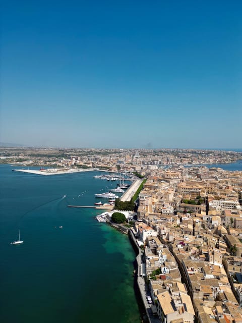 Siracusa Excursi N En La Isla De Barca Di Ortigia Y Cuevas Marinas