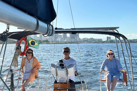 Rio de Janeiro: Private sailing experience in the Marvelous City!