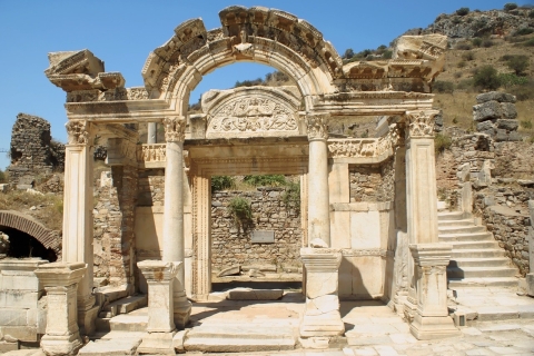 From Izmir: Ephesus & House of Virgin Mary Tour with Lunch