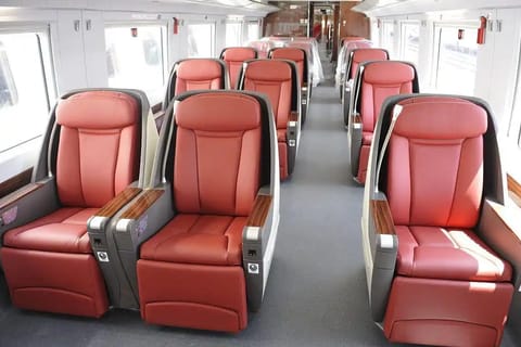 From Shanghai: Hangzhou Private Day Trip with Bullet Train