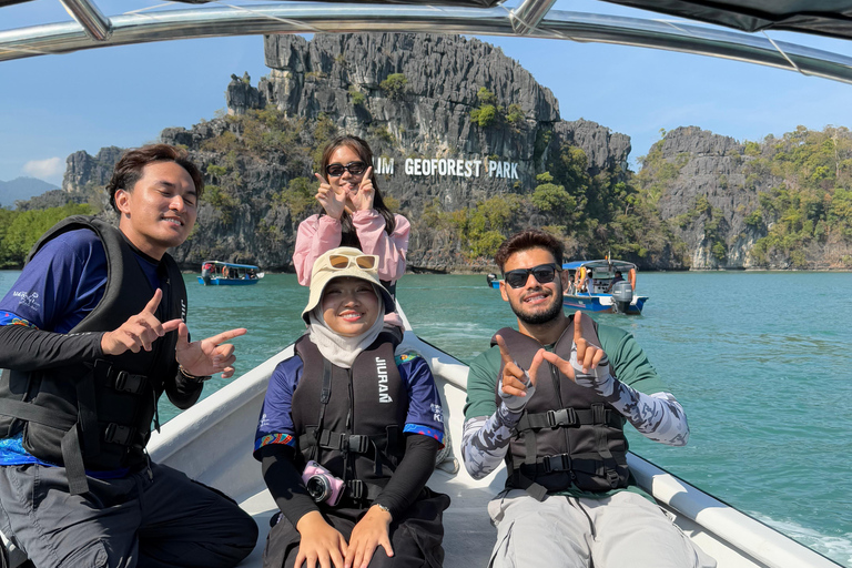 Langkawi: Sharing Mangrove Boat Tour 4 Hours