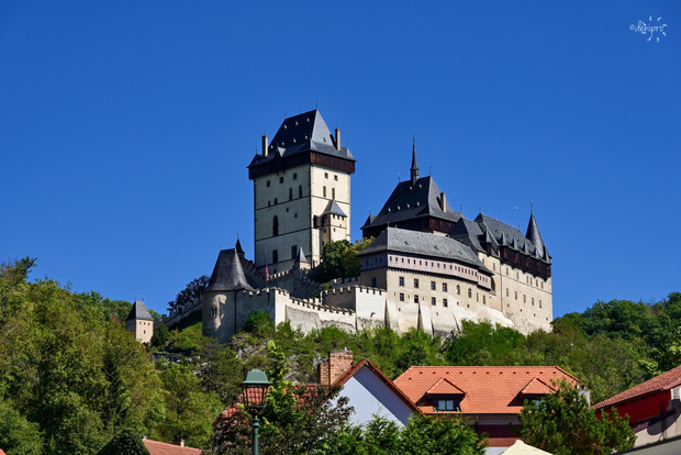 Prague: Karlštejn Castle Private Tour with Audio Guide