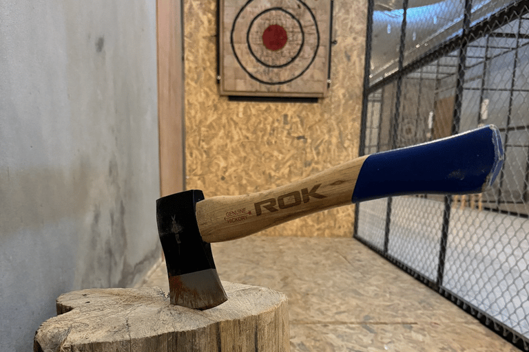 Phuket : lancer de hache avec couteau, shuriken et tir à l&#039;arc en optionForfait 1 activité