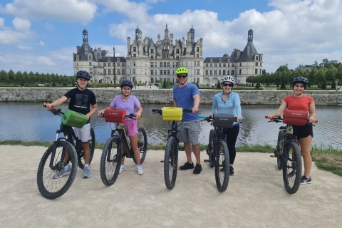 ¡Ciclismo en los castillos del Loira!Desde Le Mans: tour en bicicleta por el valle del Loira