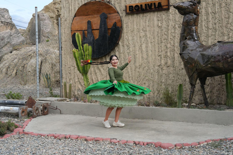 La Paz: Moon Valley, Coca Museum & Cable Car Private Tour