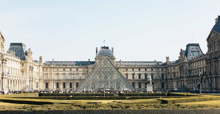 Paris: Louis Vuitton Gourmet Experience and Louvre Entry