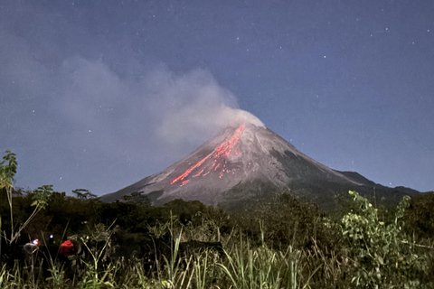 The Mighty Merapi: Witness the Beauty of Lava Flows Private Night Trek: Glowing Lava & Merapi Eruption Views