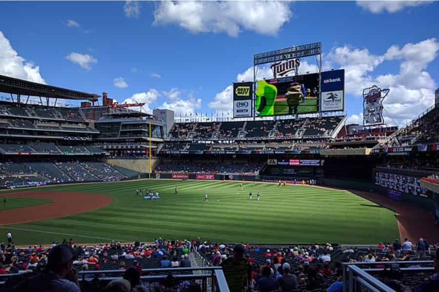 Minnesota Twins Baseball Spiel im Target Field. Foto: GetYourGuide Minnesota Twins Baseball Spiel im Target Field. Foto: GetYourGuide