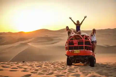 Ica - Huacachina |Sandboarding + Buggy| Prise en charge à l'hôtel