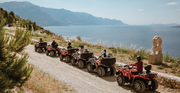 Omiš/Split Expedition: 65 km Quad Tour zu versteckten Wasserfällen