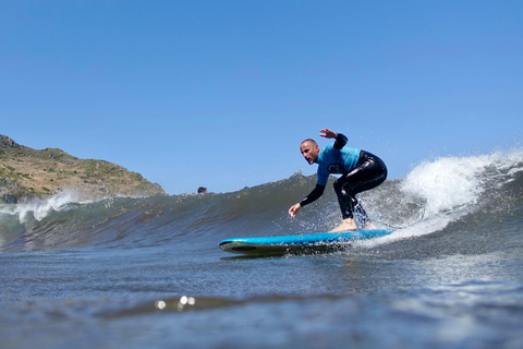 Madera: lekcje surfingu dla wszystkich poziomów zaawansowaniaMADEIRA: Lekcje surfingu dla wszystkich poziomów zaawansowania