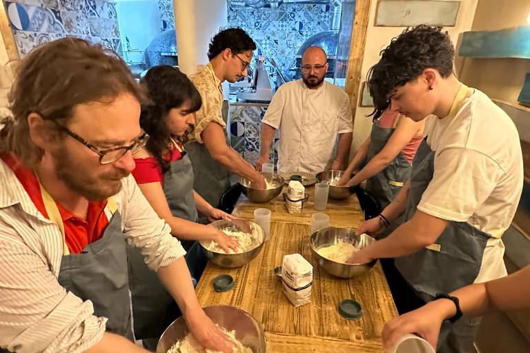 Pizza Experience: Make and enjoy your own artisanal pizza Pizza Experience: Make and enjoy your own artisanal pizza.