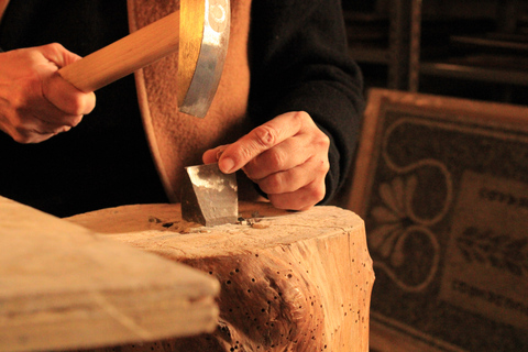 Laboratorio di creazione di mosaici a Trastevere a Roma