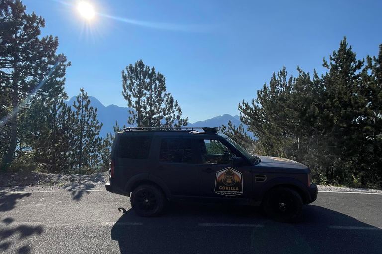 Tirana: Private SUV Tour with Dajti Mountain Visit