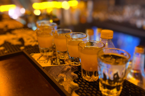 Riga: 2 in 1 - Old Town Walking Tour & Pub Crawl