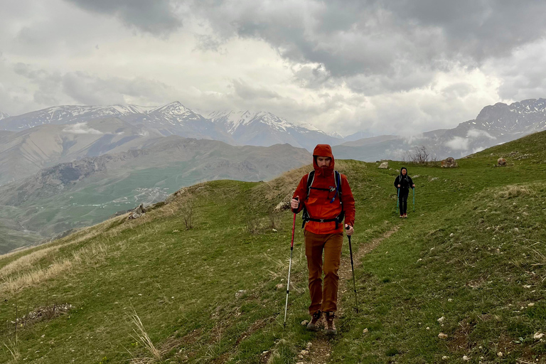 3 day trekking between mountain villages Khinaliq - Qriz Baku: 3 day trekking aroud mountain villages Guba - Khinalig