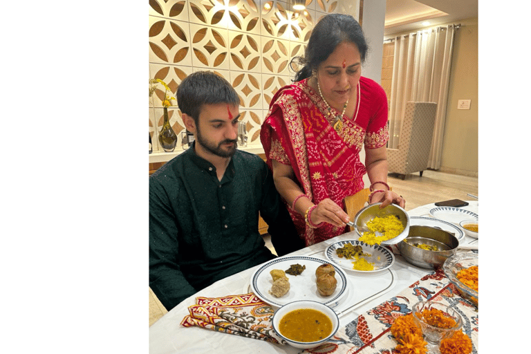 Jaipur: Traditional cooking class and storytelling session