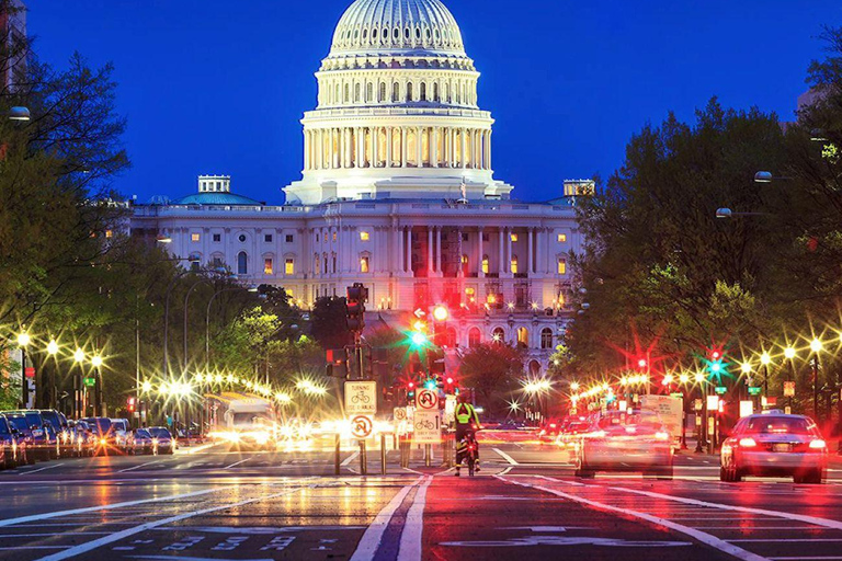 Washington DC: Night Tour of the City's Iconic Landmarks