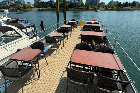 Vancouver: 90-Minute Sightseeing Boat Tour with Live Guide
