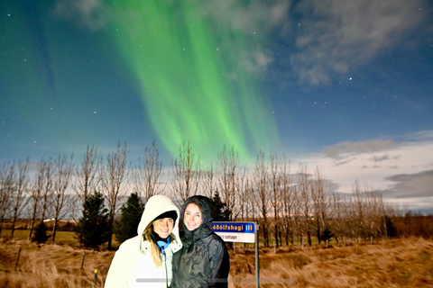 Excursión a Reikiavik para ver auroras boreales en 4x4. Grupo reducido Premium