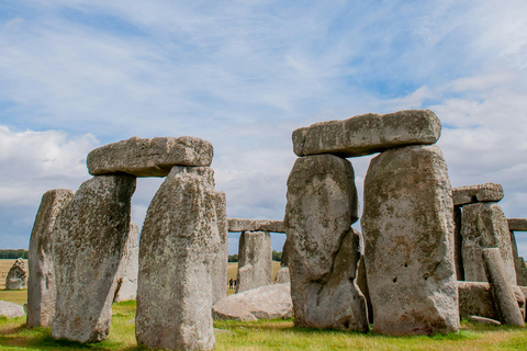 From Southampton: Stonehenge and Bath Private Day Trip