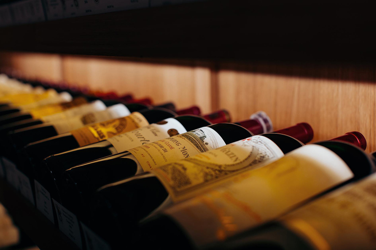 Parigi: degustazione di 6 vini pregiati con abbinamenti stellati MichelinParigi: degustazione di 6 vini pregiati con abbinamenti stellati