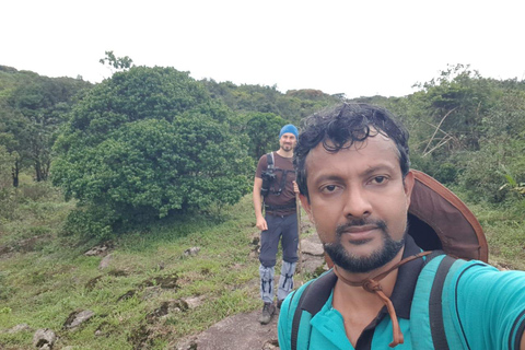 纳克尔斯峰探险和希洛亚村露营 2 日游