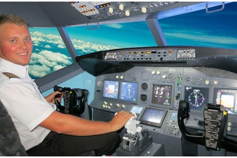 Adelaide: VIP Boeing 737 Flight Simulator Experience - Image 2