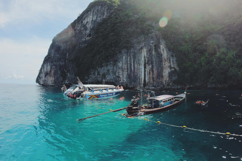 Krabi: Aventura Privada en Barco de Cola Larga por 7 IslasConductor de barco