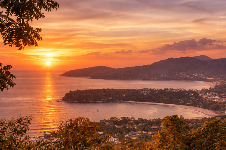 Phuket: Sunset, Old Town & Night Market Tour Phuket: Sunset, Viewpoints, and Night Market Tour