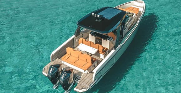 Lanzarote: Papagayo and Lobos Island on a Private Luxury Yacht