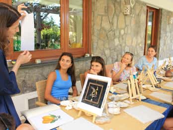 Vico Equense: Fresco Painting & Wine Workshop