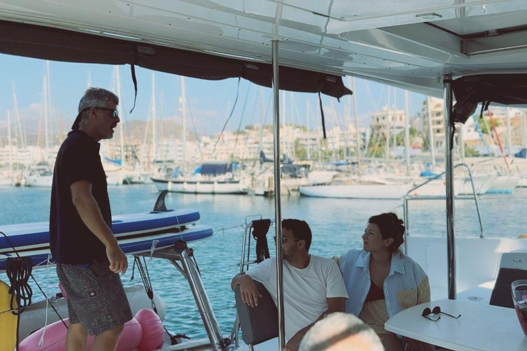 Da Panormo: Crociera privata in catamarano a vela con pranzo