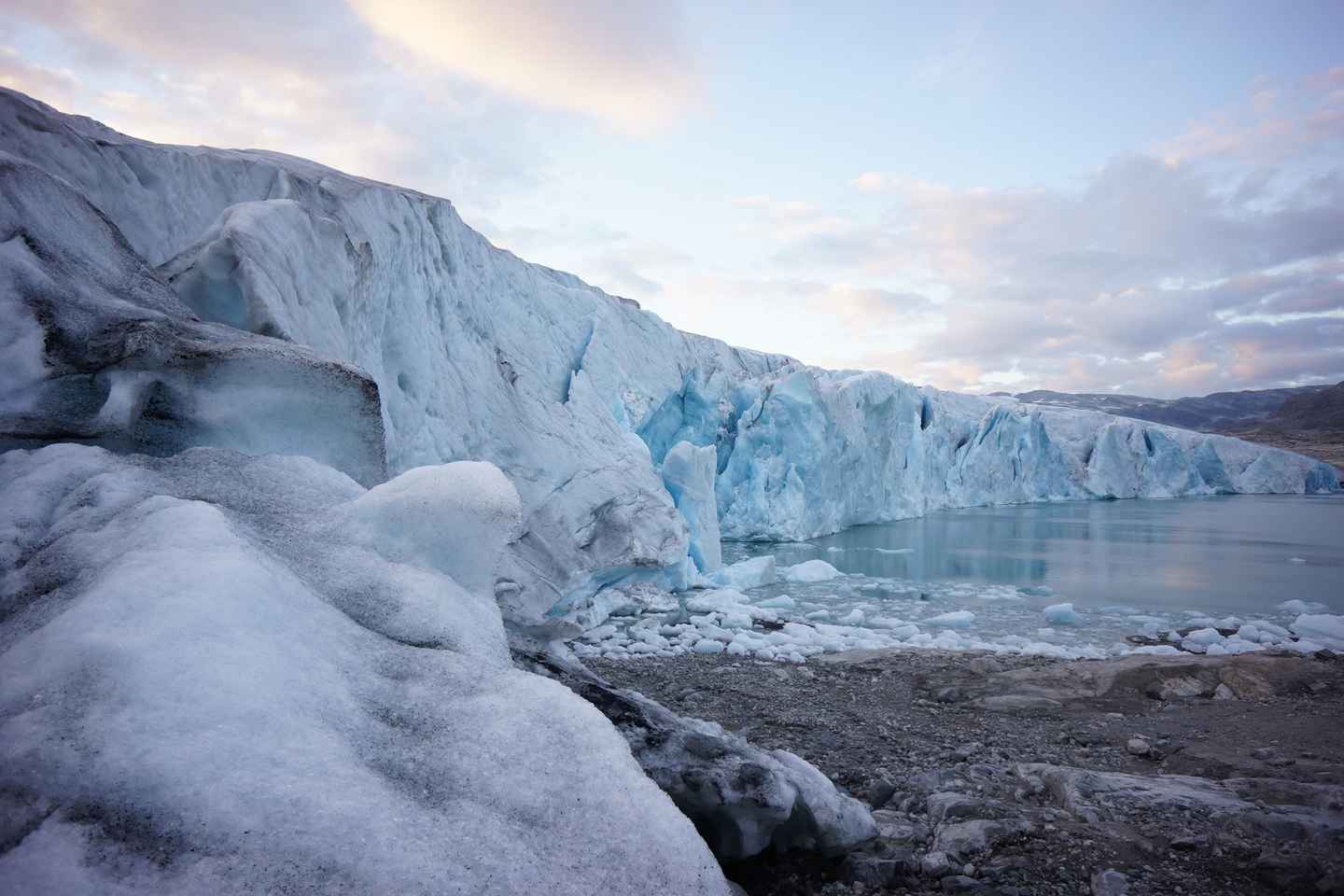 Stygge: Kayaking and Glacier Hike