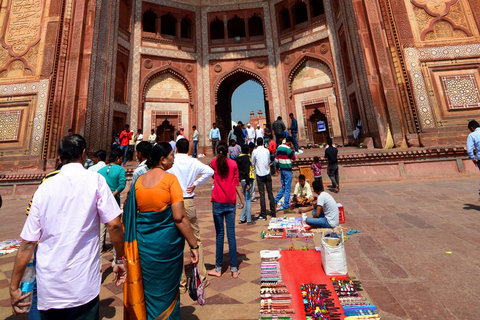 Veja Fatehpur Sikri e o Santuário de Pássaros de Bharatpur com uma parada em Délhi