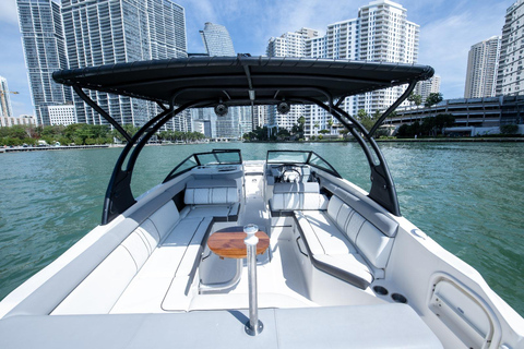 Miami : Tour en bateau privé et guidé