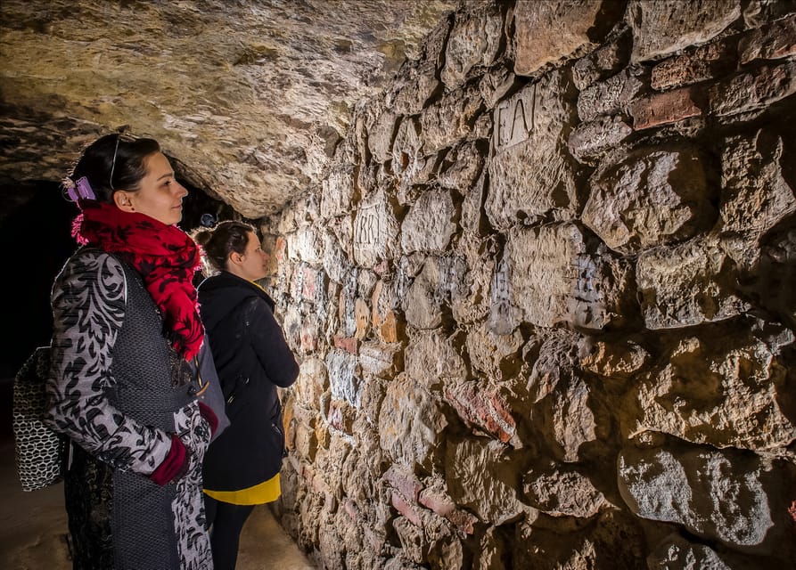 Labyrinth under the Buda Castle Hill - Budapest Cave Tour - Buda Castle