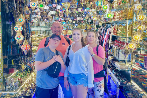 Dubai. Old Town,Museums,Markets,Street Food&Abra Boat Tour Shared Tour in Spanish