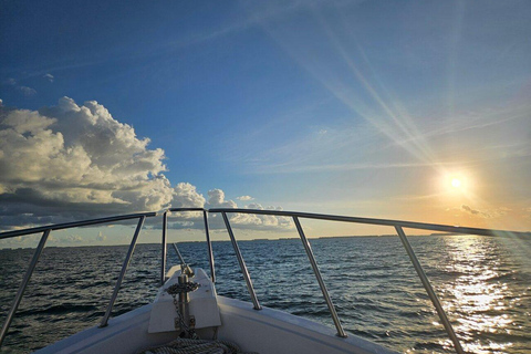 Riviera Maya: Isla Contoy and Isla Mujeres Full-Day Tour