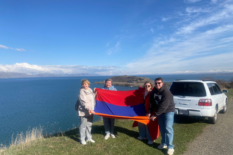 Yerevan: Lake Sevan Private Tour with Monasteries & Lunch