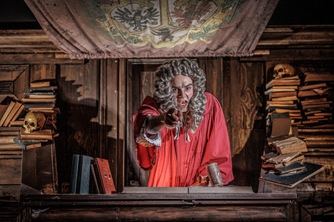 Berlin Dungeon: Bachelor Party Ticket Bachelor Package incl. Drink & Photo for German Show