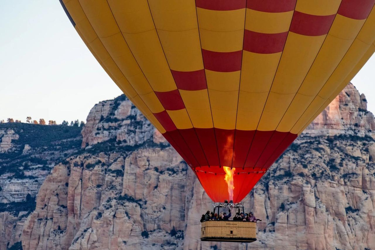 Sedona: Sunrise Balloon Ride Above Red Rock Landscapes