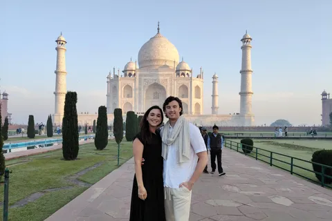 Da Delhi: Escursione privata di un giorno al Taj Mahal e ad Agra con trasferimenti