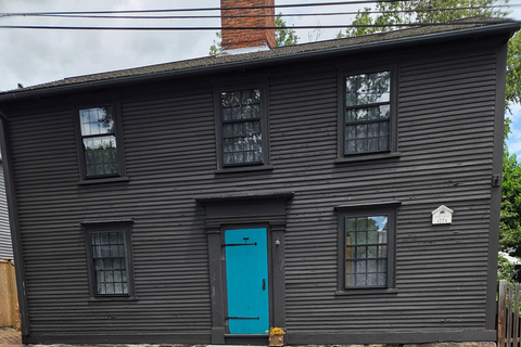 Boston by Train to Salem History Tour: Option to Stay & Play